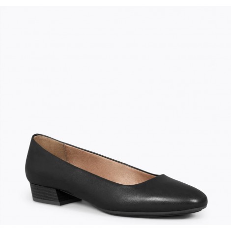 Black Leather Flat Shoes